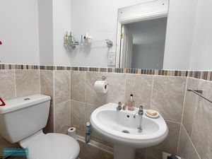 En-suite cloakroom- click for photo gallery